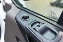 Ford Transit Custom 320 EcoBlue Limited 