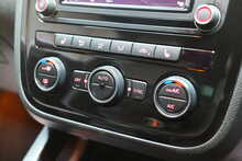 Volkswagen Scirocco TSI BlueMotion Tech R 