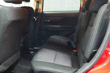 Mitsubishi Outlander DI-D 3 