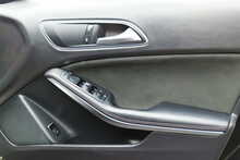 Mercedes-Benz GLA GLA200d AMG Line 