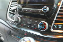 Ford Transit Custom 280 EcoBlue Limited 