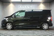 Vauxhall Vivaro Turbo D 2900 Dynamic 