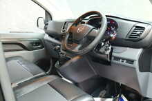 Vauxhall Vivaro Turbo D 2900 Dynamic 