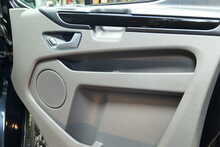 Ford Transit Custom 320 EcoBlue Limited 