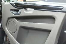 Ford Transit Custom 300 EcoBlue Limited 