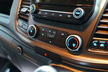 Ford Transit Custom 280 EcoBlue Trend 