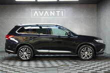 Mitsubishi Outlander DI-D 4 