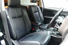 Mitsubishi Outlander DI-D 4 