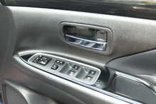 Mitsubishi Outlander DI-D 4 