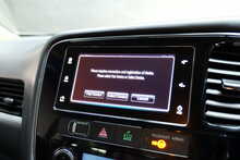 Mitsubishi Outlander DI-D 4 