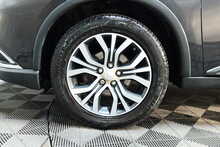 Mitsubishi Outlander DI-D 4 