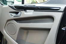 Ford Transit Custom 320 EcoBlue Limited 