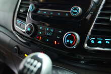 Ford Transit Custom 320 EcoBlue Limited 