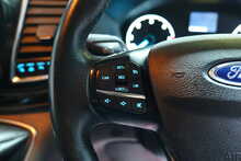 Ford Transit Custom 300 EcoBlue Limited 