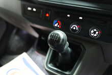 Volkswagen Transporter TDI T28 Highline 