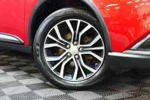 Mitsubishi Outlander DI-D 4 