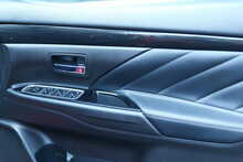 Mitsubishi Outlander DI-D 4 