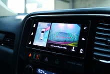 Mitsubishi Outlander DI-D 4 