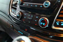 Ford Transit Custom 280 EcoBlue Limited 