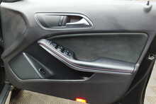 Mercedes-Benz GLA GLA220d AMG Line 