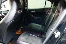 Mercedes-Benz GLA GLA220d AMG Line 