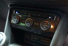 Volkswagen Tiguan TDI BlueMotion Tech SE Navigation 
