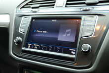 Volkswagen Tiguan TDI BlueMotion Tech SE Navigation 