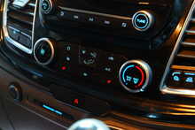 Ford Transit Custom 300 EcoBlue Limited 