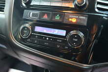 Mitsubishi Outlander DI-D 3 