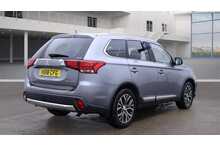 Mitsubishi Outlander DI-D 4 