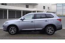 Mitsubishi Outlander DI-D 4 