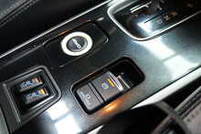 Mitsubishi Outlander DI-D 4 