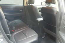 Mitsubishi Outlander DI-D 4 