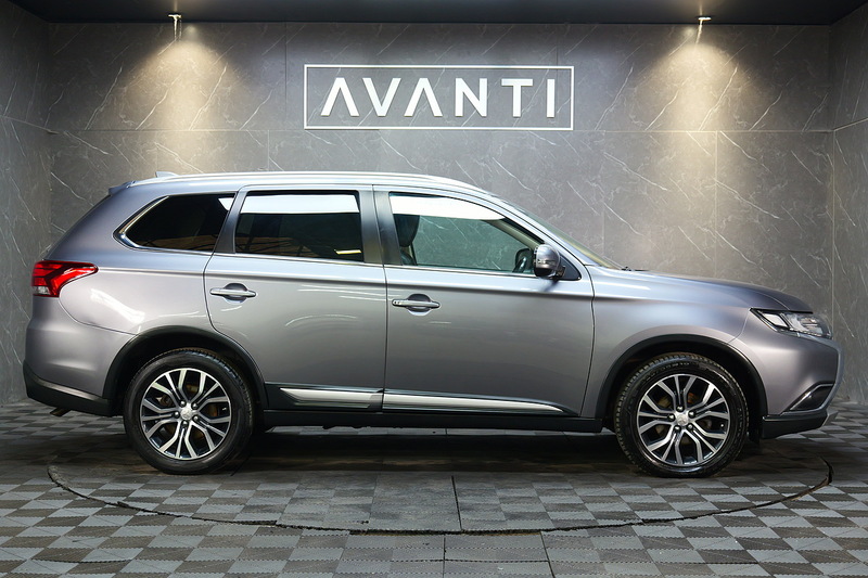 Mitsubishi 2.2 DI-D Juro SUV 5dr Diesel Manual 4WD Euro 6 (s/s) (147 ps)