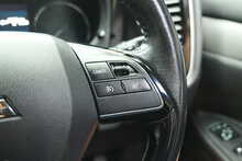 Mitsubishi Outlander DI-D Juro 