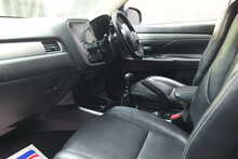 Mitsubishi Outlander DI-D Juro 