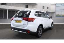 Mitsubishi Outlander DI-D 3 