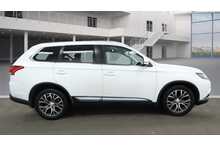 Mitsubishi Outlander DI-D 3 