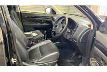 Mitsubishi Outlander DI-D 4 