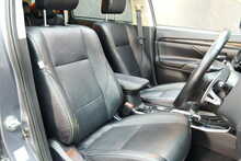 Mitsubishi Outlander DI-D 4 