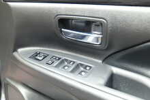 Mitsubishi Outlander DI-D 4 