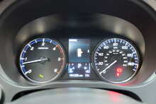 Mitsubishi Outlander DI-D 4 