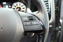 Mitsubishi Outlander DI-D 4 