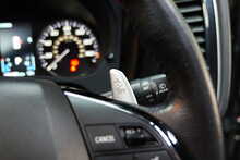 Mitsubishi Outlander DI-D 4 