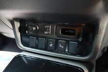 Mitsubishi Outlander DI-D 4 