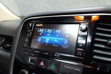 Mitsubishi Outlander DI-D 4 