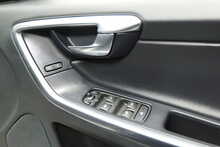 Volvo XC60 D5 R-Design Lux Nav 