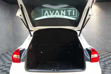 Mercedes-Benz GLA GLA200 AMG Line 