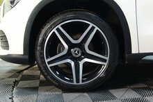 Mercedes-Benz GLA GLA200 AMG Line 