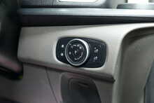 Ford Transit Custom 280 EcoBlue Limited 